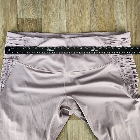 Women's Lavender Ruched Leggings - Picture 5 of 8